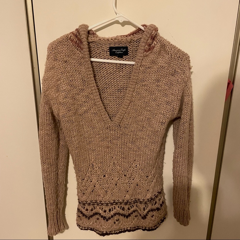 American Eagle sweater